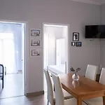 Apartment Sarafos *